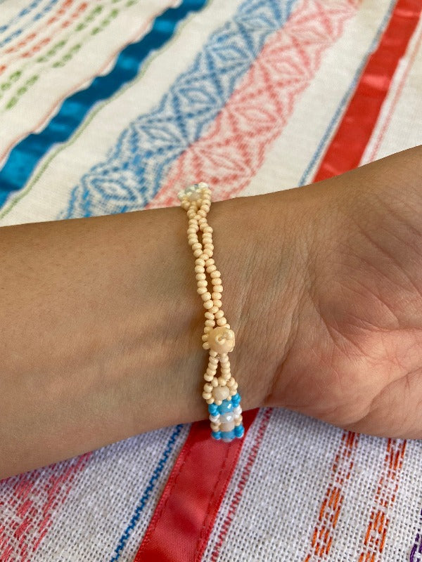 Beaded Daisy Flower Bracelet