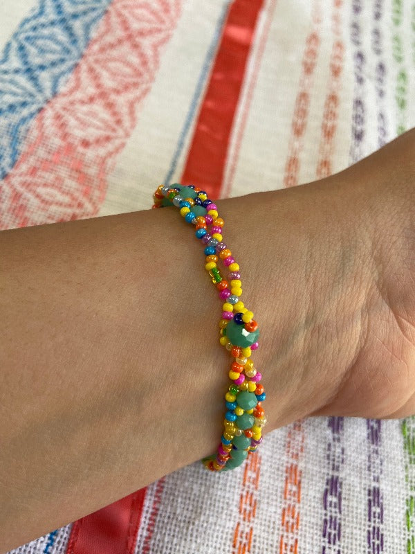 Beaded Daisy Flower Bracelet