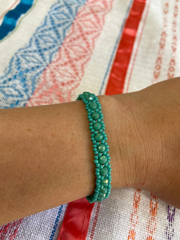 Beaded Daisy Flower Bracelet