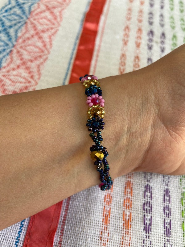 Beaded Daisy Flower Bracelet